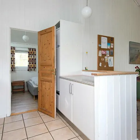 6 Person Holiday Home In Ebeltoft Ferienhaus *