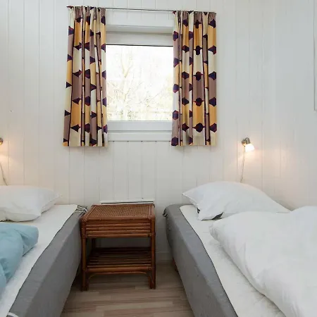 6 Person Holiday Home In Ebeltoft *